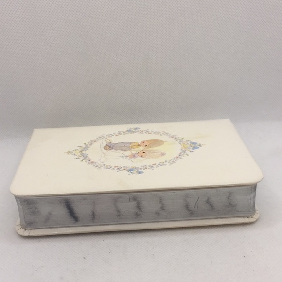 Precious Moments Bible Wedding Edition King James White Padded Cover - Picture 13 of 16